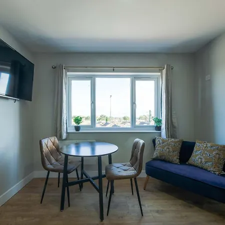 The Willow - Studio 18 Apartment Bristol